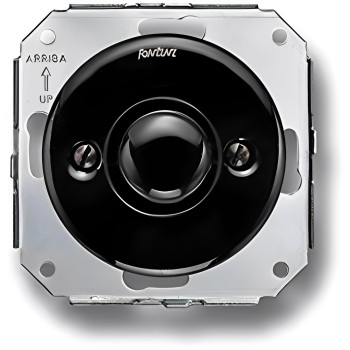 TAPA CIEGA DE PORCELANA NEGRA. TIPO COLONIAL